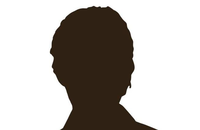 回到病房门口，便听到病房内传来低声啜泣的声音，王冬雪心下一紧，急忙推门进去，只见套间病房外的小客厅里，妈妈正坐在沙发上失声痛哭，而她的大学同学沃尔特，则一脸笑意的站在妈妈面前。